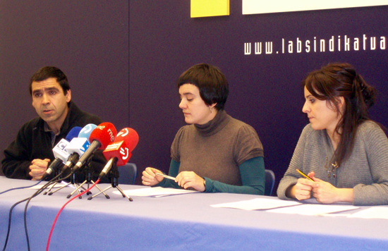 Menpekotasuna duten pertsonen eskubideak bermatzeko konpromisoa eskatu die Euskal erakundeei LAB sindikatuak