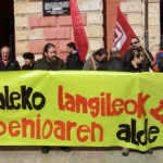 Deba Beheako metalgintzako delegatuek elkarretaratzea egin dute hitzarmenaren alde.