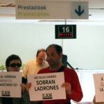 2012ko martxoaren 29ko greba orokorreta deitzeko, Lanbideren Areetako bulegoak sinbolikoki okupatu zituzten hilaren 23an Eskumaldeko LABeko kideek ([url=www.flickr.com/photos/www_ukberri_net]www_ukberri_net[/url])