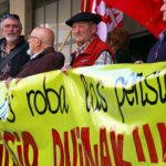 Gizarte Segurantzaren bulegoen aurrean elkarretaratzea egin du LABek.