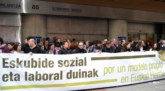 Euskal Herrirako eredu propio bat aldarrikatu dute euskal eragile sindikal eta sozialek