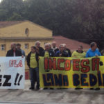 Concentraci&oacute;n frente a las Juntas Generales un d&iacute;a antes de comenzar la marcha hasta el Parlamento de Gasteiz.
