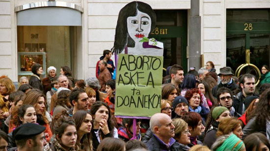 Aborto legearen aurkako mobilizazioak Euskal Herriko hiri eta herrietan