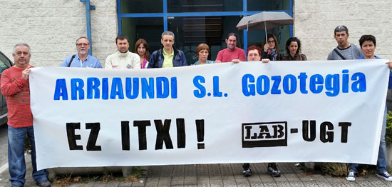 Trabajadores y trabajadoras de Arriaundi Gozategia comenzarán mañana una huelga indefinida
