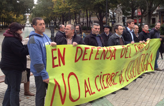 Los y las trabajadoras de Ecoenergía exponen la situación que atraviesan en el Parlamento de Navarra