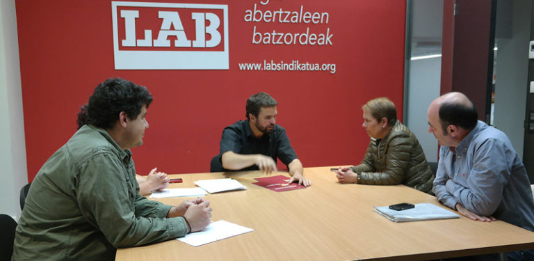 LABek eredu soziala aldatu eta lan harremanak demokratizatzeko beharra plazaratu dio Geroa Bairi