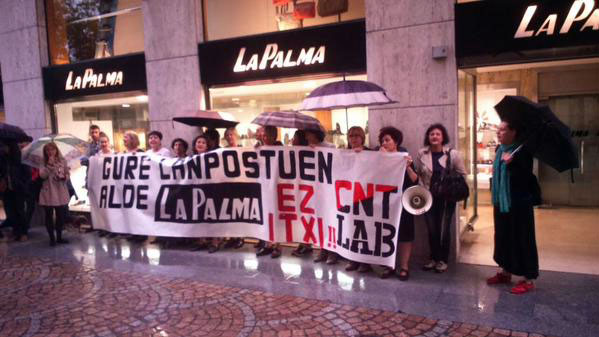 La Palmako langileek mobilizatzen jarraitzen dute euren lanpostuen defentsan