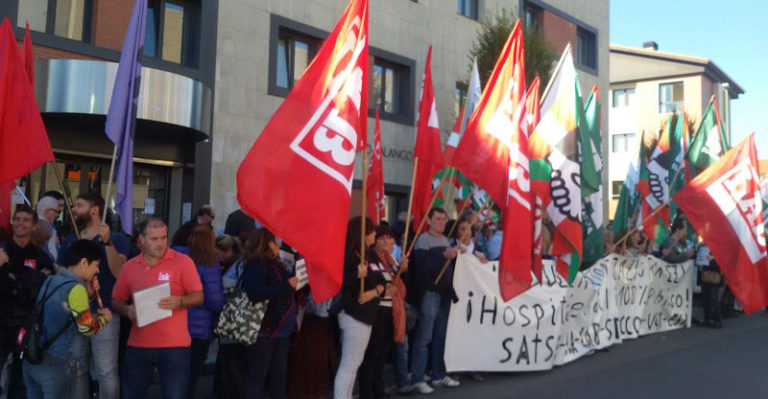 Urdulizko Ospitalea %100 publiko izatearen aldeko kontzentrazioa