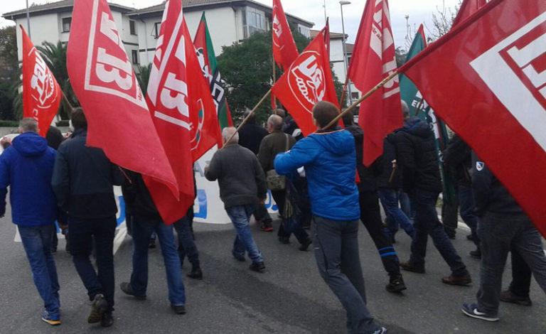 Jarraipen erabatekoa Gipuzkoako papergintzako greban
