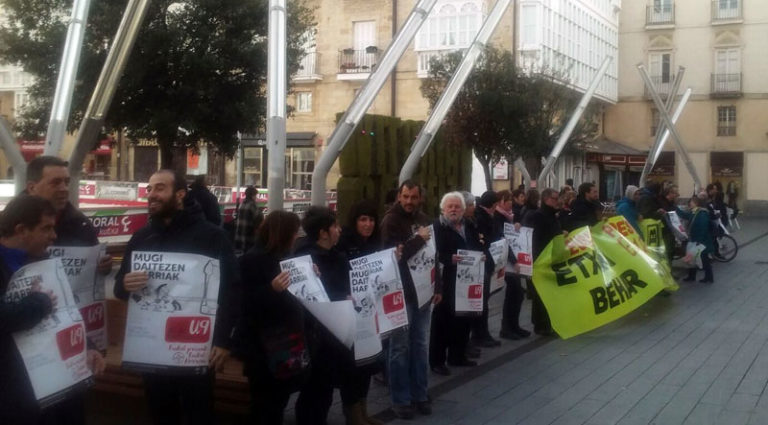Ainhoa Etxaide: “500 arrazoi ditugu larunbatean kalera ateratzeko”
