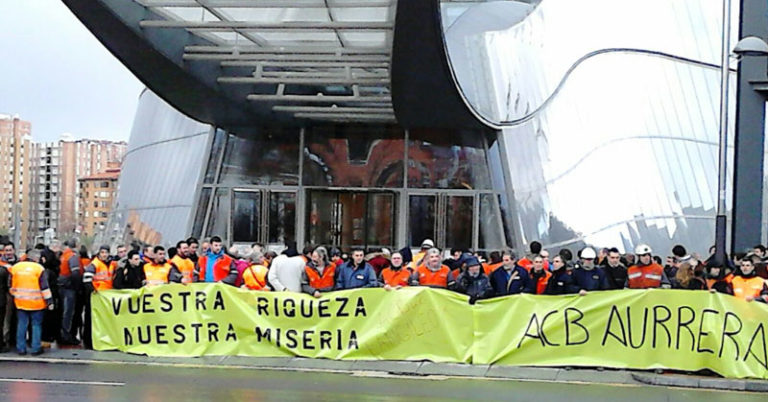 Altzairuaren multinazionalak ez dira biktimak, errudunak baizik