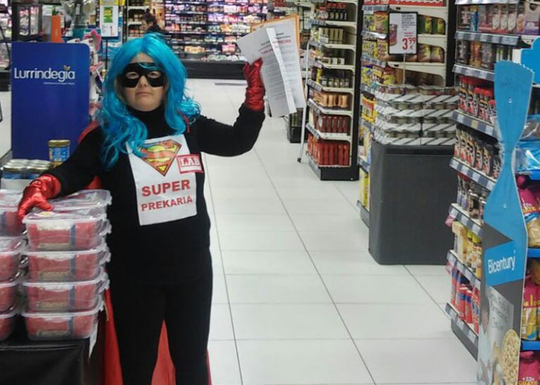 Superprekaria, elikagai merkataritzako saltokietatik ibili da gaur, langileak informatzen