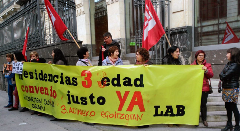 Nos hemos movilizado por la mejora de las condiciones en las residencias de tercera edad de Bizkaia