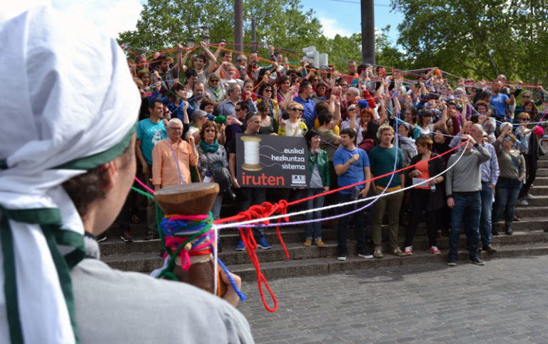 Hezkuntza Sistema Propioa IRUTEN