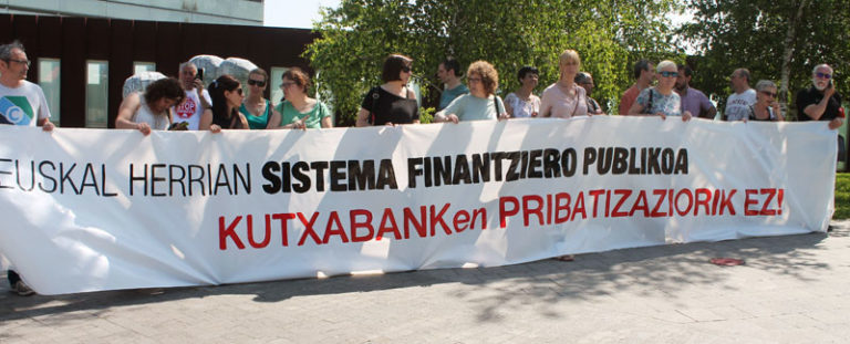 Euskal Aurrezki Kutxen likidazioa saihestea aldarrikatu dugu