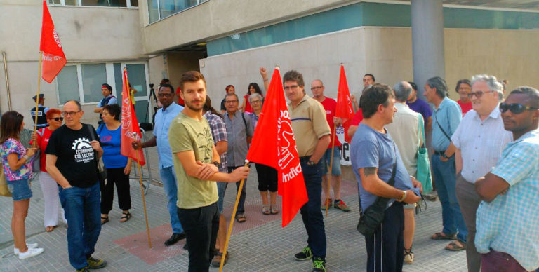LABek bere elkartasuna adierazten die Herrialde Katalanetako haragi industriako langileei