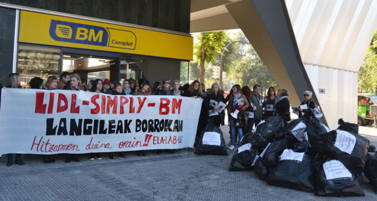 Bizkaiko Elikadura Merkataritzako hitzarmenaren alde mobilizatu gara
