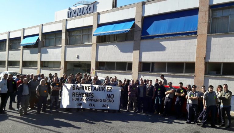 Mobilizazioekin jarraituko dute Inauxa-Mubean, zuzendaritzaren xantaiari aurre egiteko