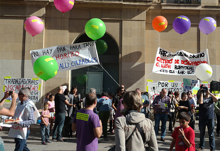 Desgaitasun Hitzarmena: itzal gehiegi, gero eta argi gutxiago!