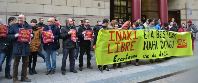 Iñaki Montes eta beste bi auziperatuek libre egon behar dutela eskatuz mobilizatu gara