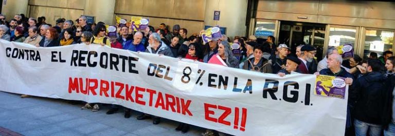 Eragile sozial eta sindikalek elkarretaratzea burutu dugu murrizketen aurka