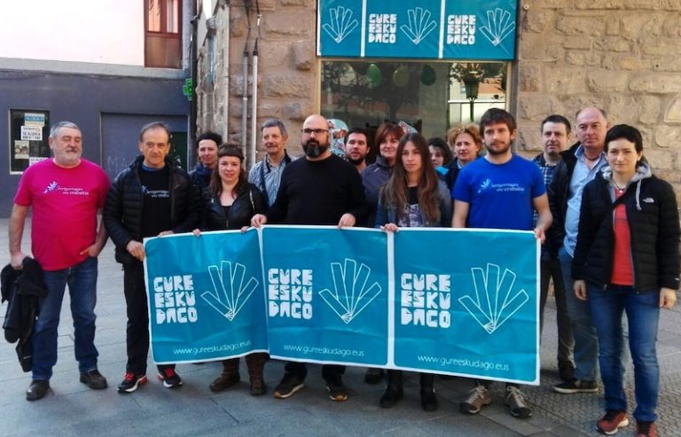 Herri kontsultarekin bat egin dugu Arrigorriagan