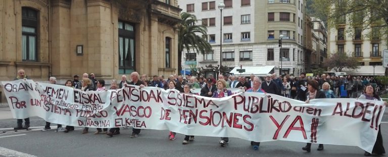 Hemos salido a la calle en favor de un sistema público vasco de pensiones