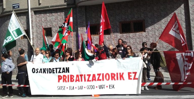Osakidetzaren pribatizazioaren aurka egin dugu protesta