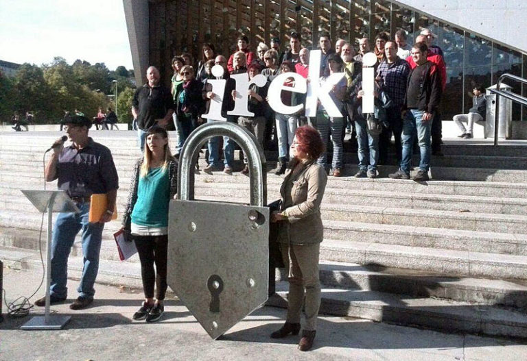 Larunbatean, Gasteizko kaleetan, IREKI dezagun preso eta iheslarien etxeratzeko bidea!