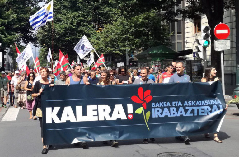 Eragile eta instituzioen artean presoak etxeratzeko bide orri bat adostu behar dugu