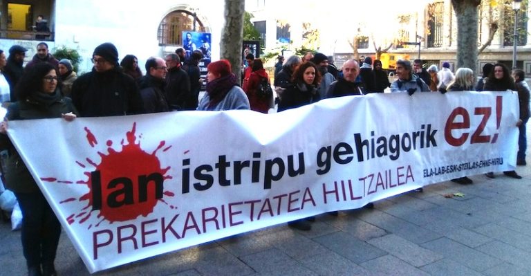 Erriberagoitian hildako garraiolaria izan dugu gogoan