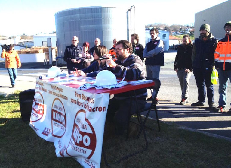 Hendaian ekin diogu “Tira-bira” dinamika ibiltariari, Sokoa enpresaren atarian