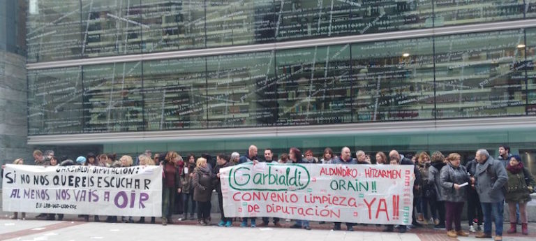 Garbiketako langileek Bizkaiko Aldundiak finantzatutako formazio programa bat zuzentzeko eskatu dute, sexista delako