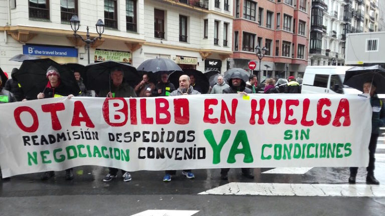 Las y los trabajadores de la OTA de Bilbo continuarán en huelga si no se readmite a las personas despedidas