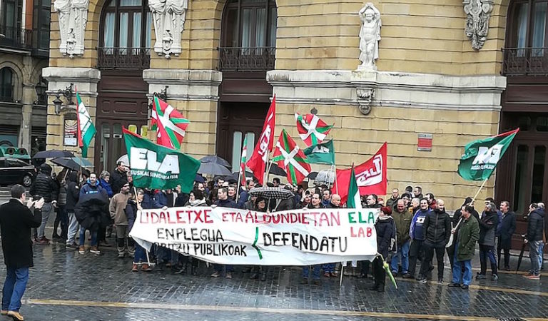 EAEko udal eta foru administrazioan deitutako lanuzteak erregistratu ditugu