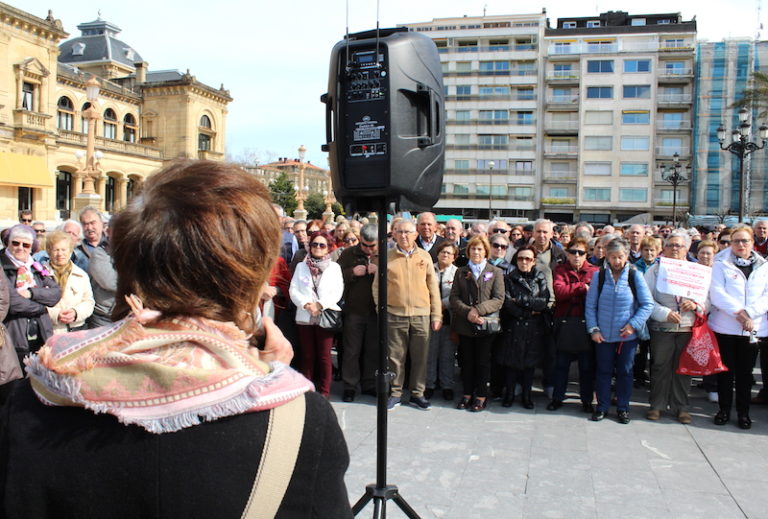 Garbiñe Aranburuk gogoratu du pentsioen kontrako erasoa Zapateroren gobernuarekin hasi zela