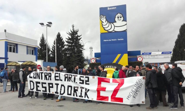 Concentración en Michelín contra los últimos despidos