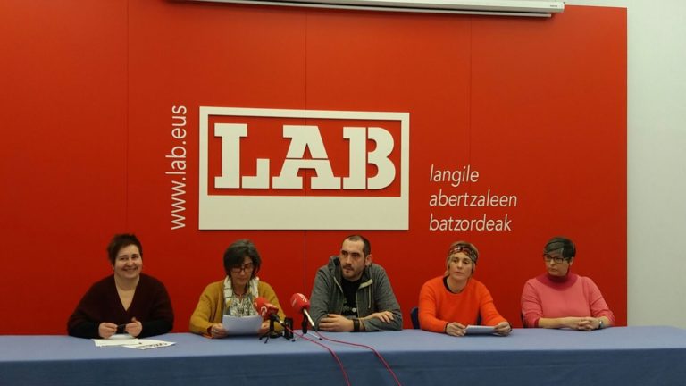 Hemos decidido desconvocar las huelgas en los colectivos de cocina y limpieza, educación especial y Consorcio Haurreskolak tras lograr buenos acuerdos