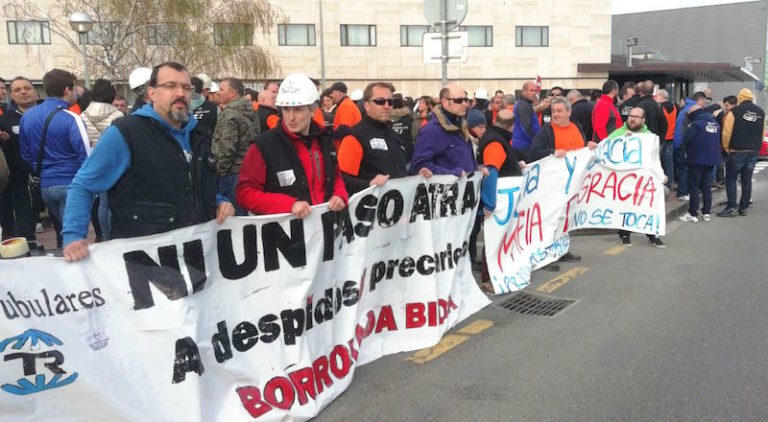 Productos Tubulareseko langileek euren eskubideak aldarrikatu dituzte