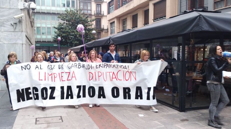 Garbialdiko langileek protestekin jarraitzen dute