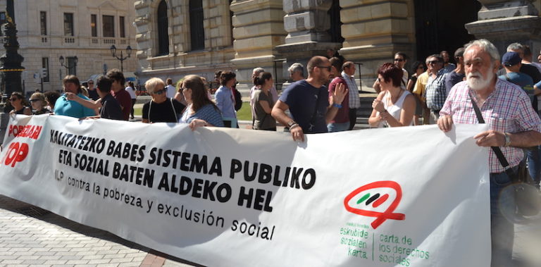 «Edozein gobernuren lehentasuna herritar guztiei bizitza duin bat bermatzea izan beharko litzateke»