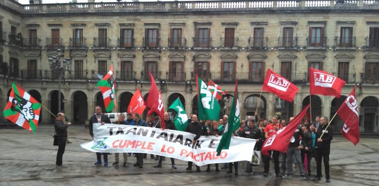 Mobilizazioei ekin diete Gasteizko kale garbiketako langileek