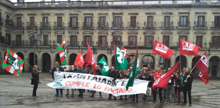 Gasteizko kale garbiketako langileek bihar erabakiko dute grebari hasiera ematea ala ez