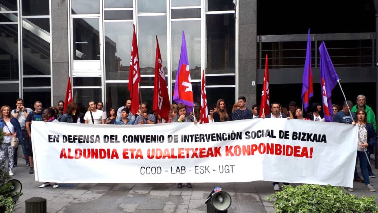 Las y los trabajadores de Intervención Social de Bizkaia salen a la calle en defensa de un convenio digno