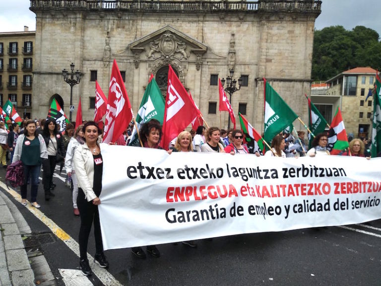 Bizkaiko Etxez-etxeko Laguntza Zerbitzuko langileek kaleak hartu dituzte berriro