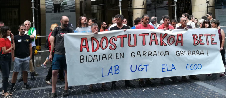 Greba eta mobilizazio egun berriak Gipuzkoako errepide bidezko bidaiarien garraioaren hitzarmenaren defentsan