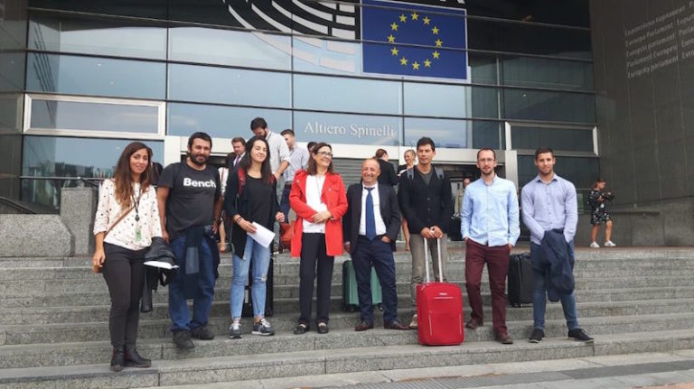 Errauste planta gelditzeko arrazoiak eraman ditugu Bruselara