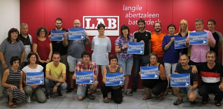 Nikaraguari elkartasuna adierazi diogu