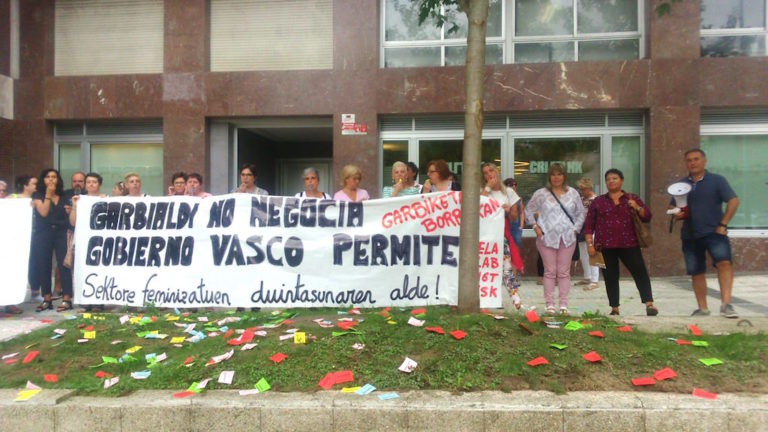 Garbialdik greba eskubidea ukatu nahi die Gipuzkoako egoitza judizialen eta komisarietako garbiketako langileei