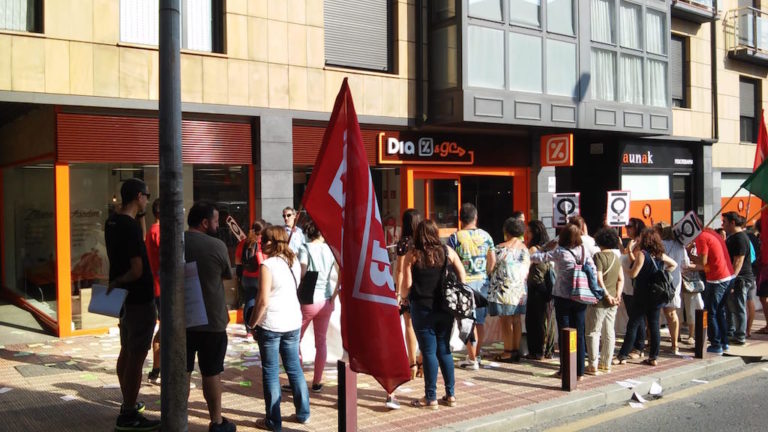 «Dia&Go» gisako denden merkataritza ereduaren kontra mobilizatu gara Barakaldon